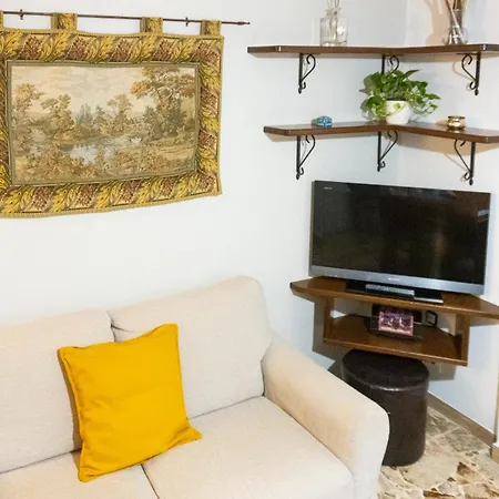 Direttamente Sul Lungomare Апартаменты *