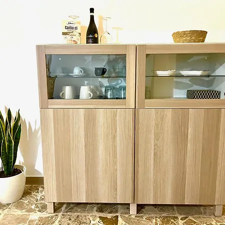 Direttamente Sul Lungomare Apartment *